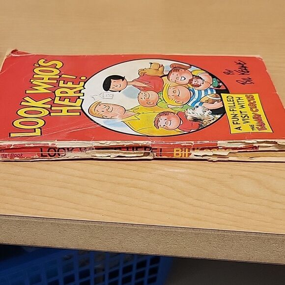 4 paperback cartoon books   - Picture 7 of 12